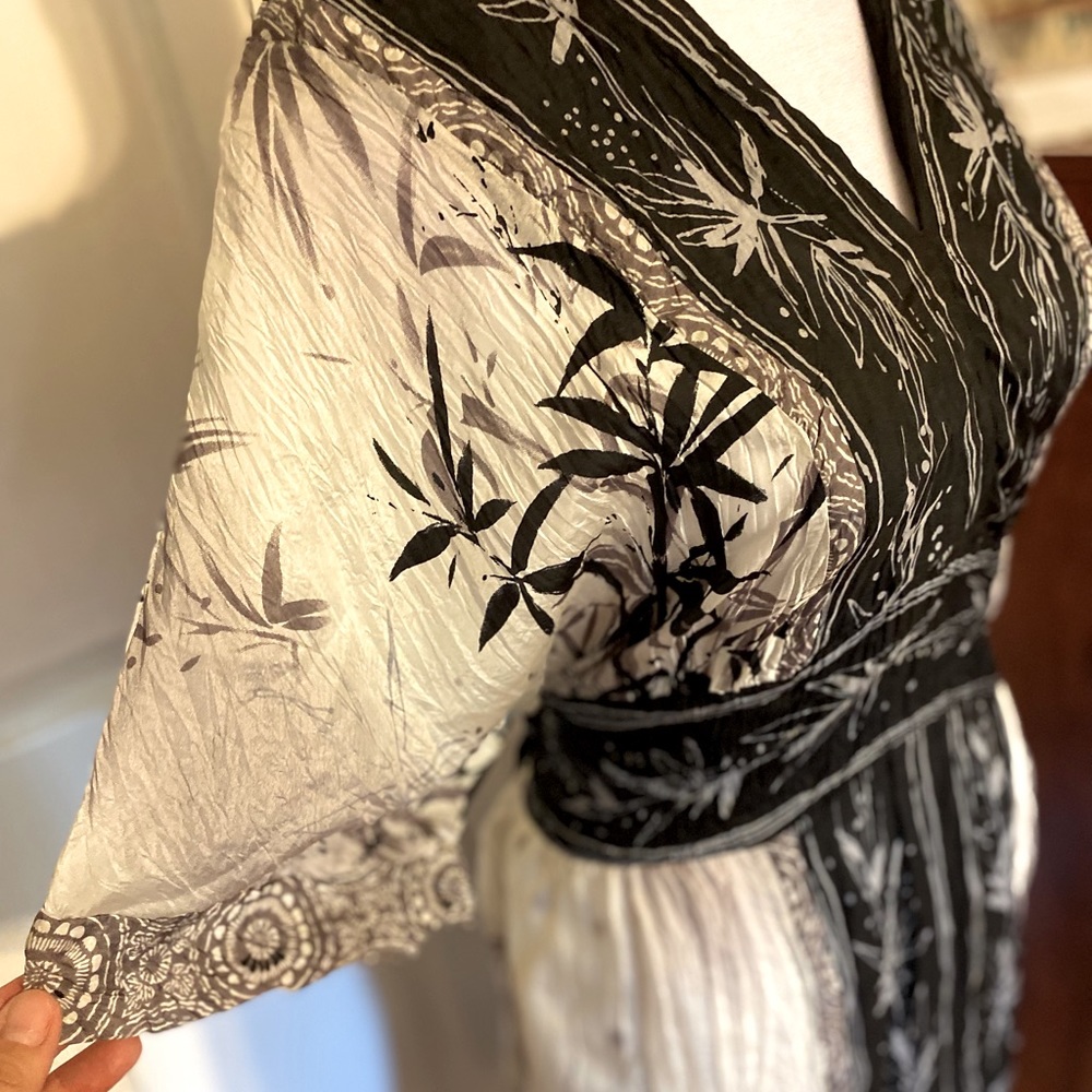 NWT 100% Silk Maxi Dress Kimono style sleeves